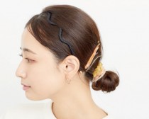 カチューシャヘアアレンジ